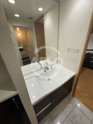 洗面設備　リーガル南堀江　独立洗面台