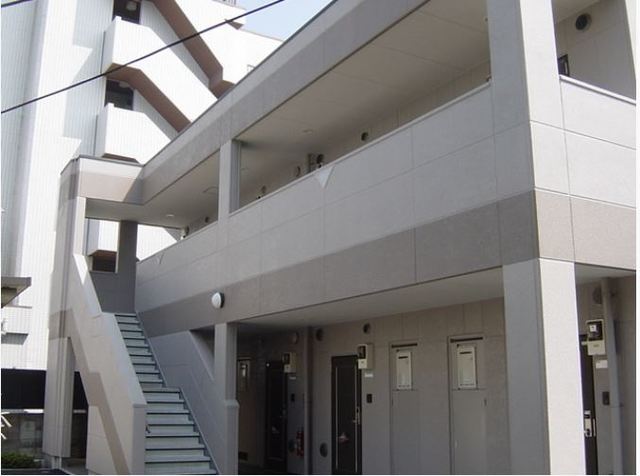 エントランス　物件入り口です