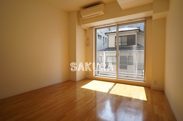 居室・リビング　開放感のあるゆったりとしたお部屋です♪