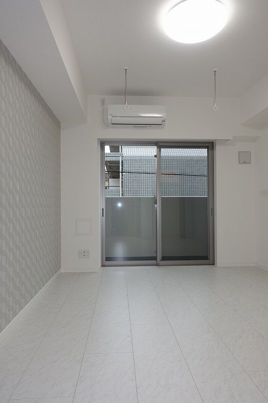 居室・リビング　☆明るい洋室☆