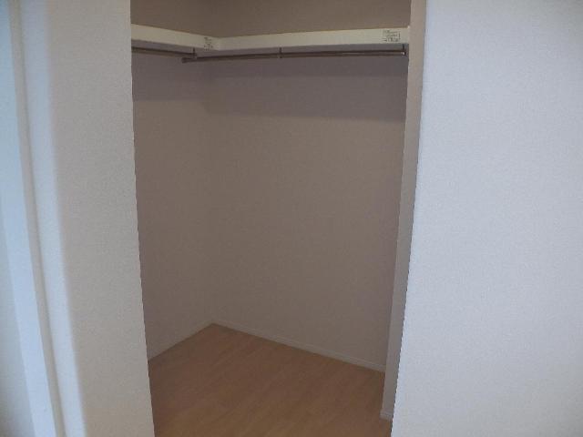 収納　ウォークインクローゼット