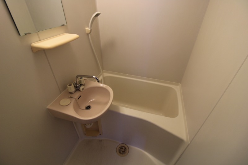 バス・シャワールーム　バス