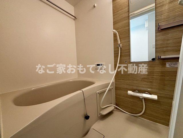 バス・シャワールーム　同タイプ写真