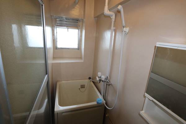 バス・シャワールーム　ビレッジハウスの同一物件・同一タイプの間取りの写真です