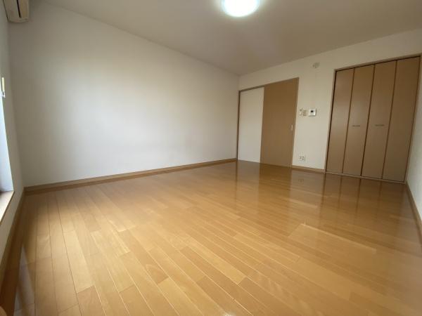 居室・リビング　※写真は準備中のため全て別号室のものです