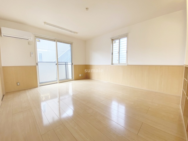 居室・リビング　13帖超のLDKです！