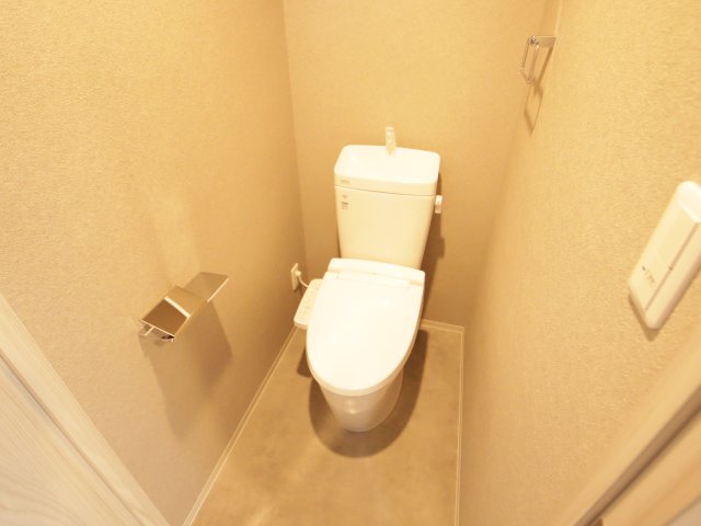 トイレ　※他の号室の参考写真です※