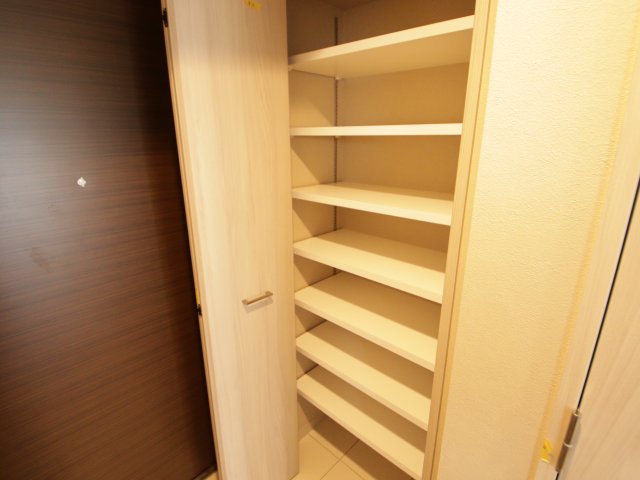 収納　※他の号室の参考写真です※