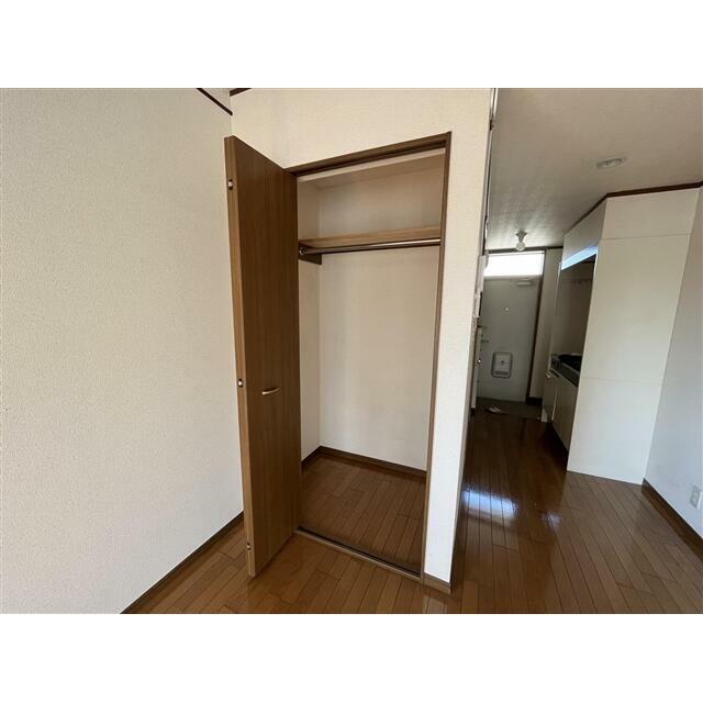 居室・リビング　別号室の参考写真です