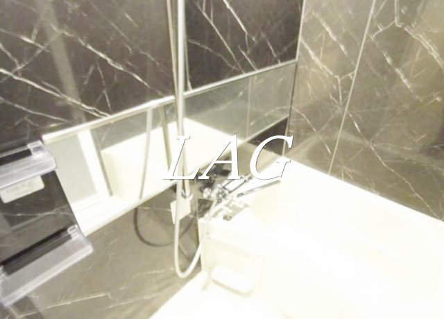 バス・シャワールーム　お風呂です。