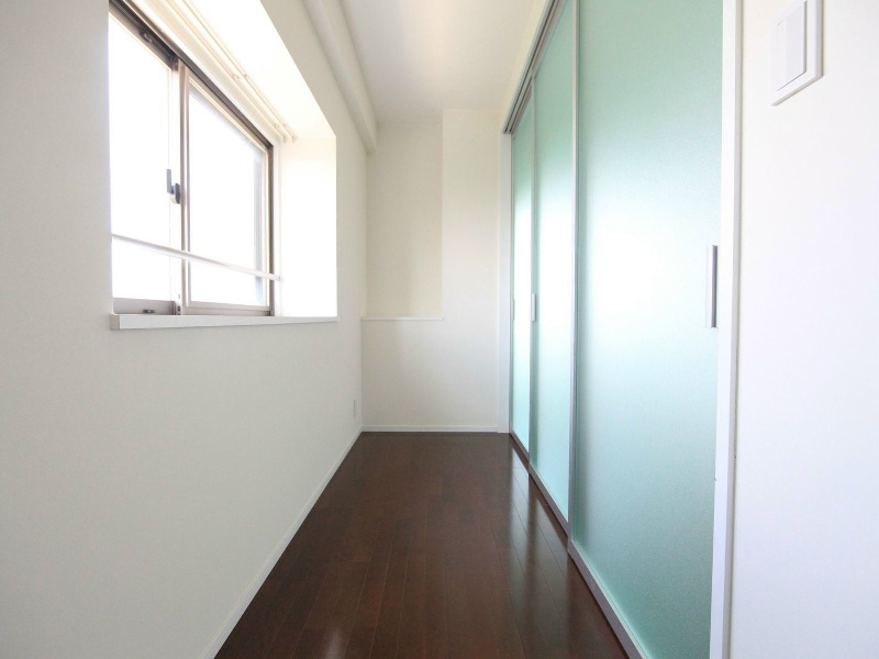 その他部屋・スペース　洋室2.4帖　クローゼット（収納充実してます）