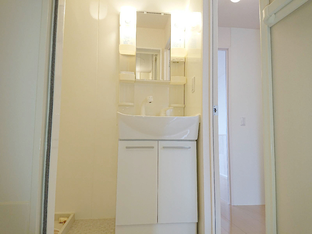 洗面設備　洗髪洗面化粧台