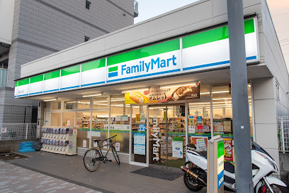 コンビニ　ファミリーマート大島四丁目店（コンビニ）まで382m