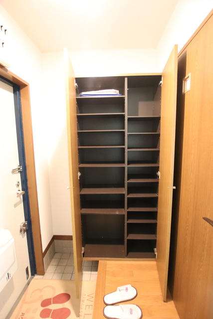 玄関　★別室参考写真です。下駄箱