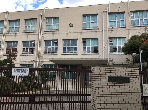 小学校　中浜小学校（小学校）まで486m
