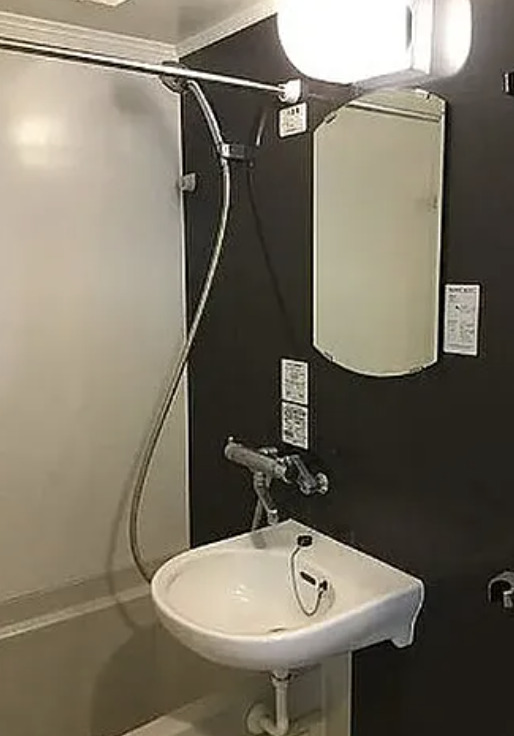 バス・シャワールーム　※別部屋の参考写真です。