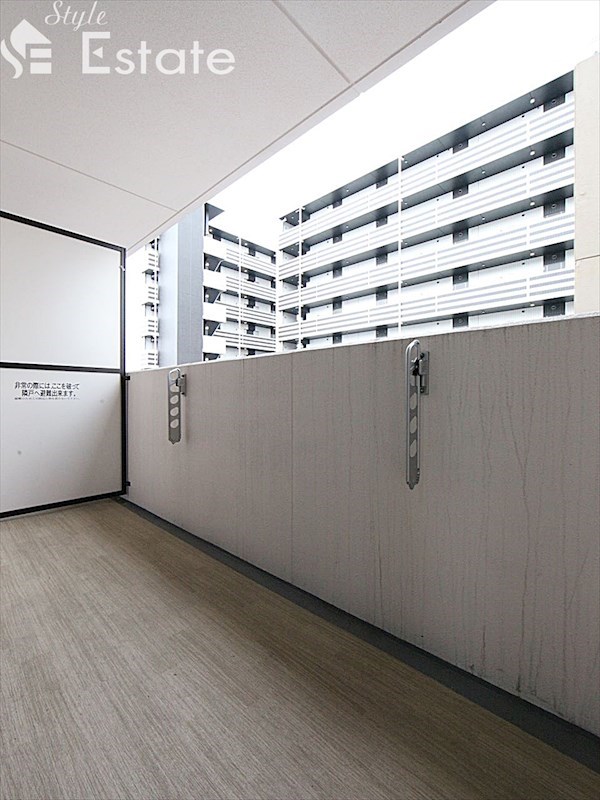 バルコニー　バルコニー