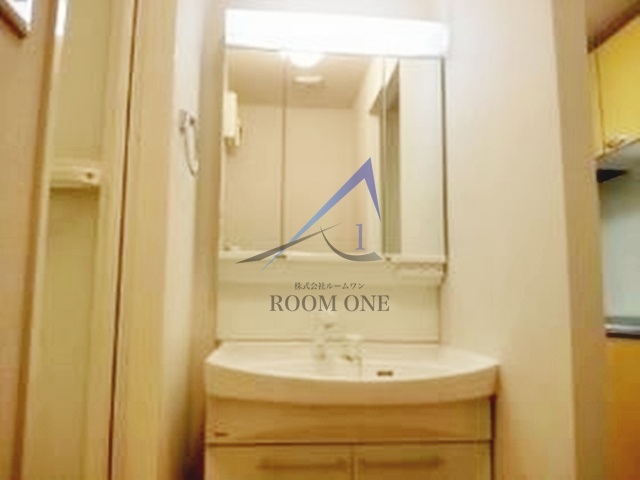 洗面設備　独立洗面台です。