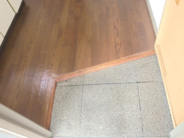 玄関　＊イメージです