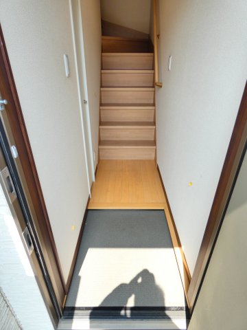 玄関　落ち着いた玄関です