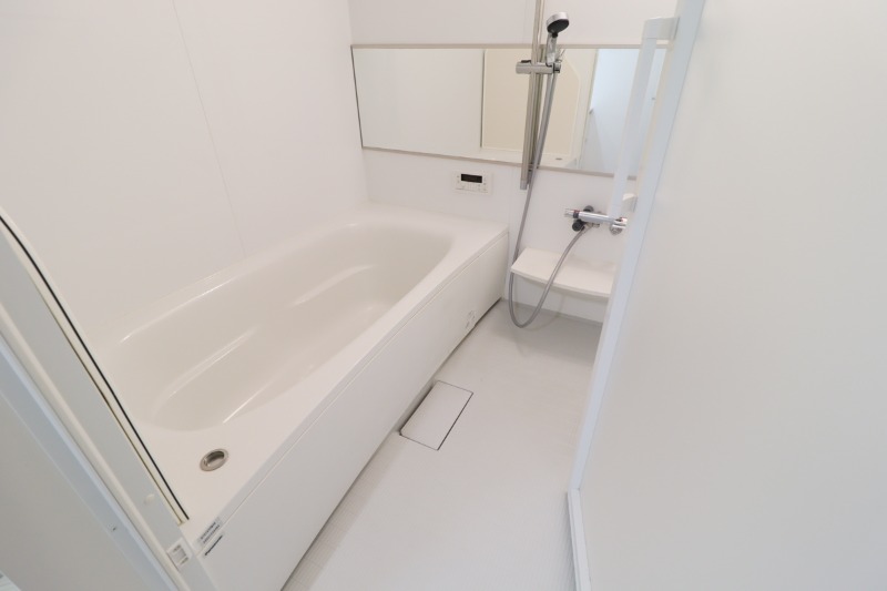 バス・シャワールーム　図面と現状に相違がある場合には現状を優先