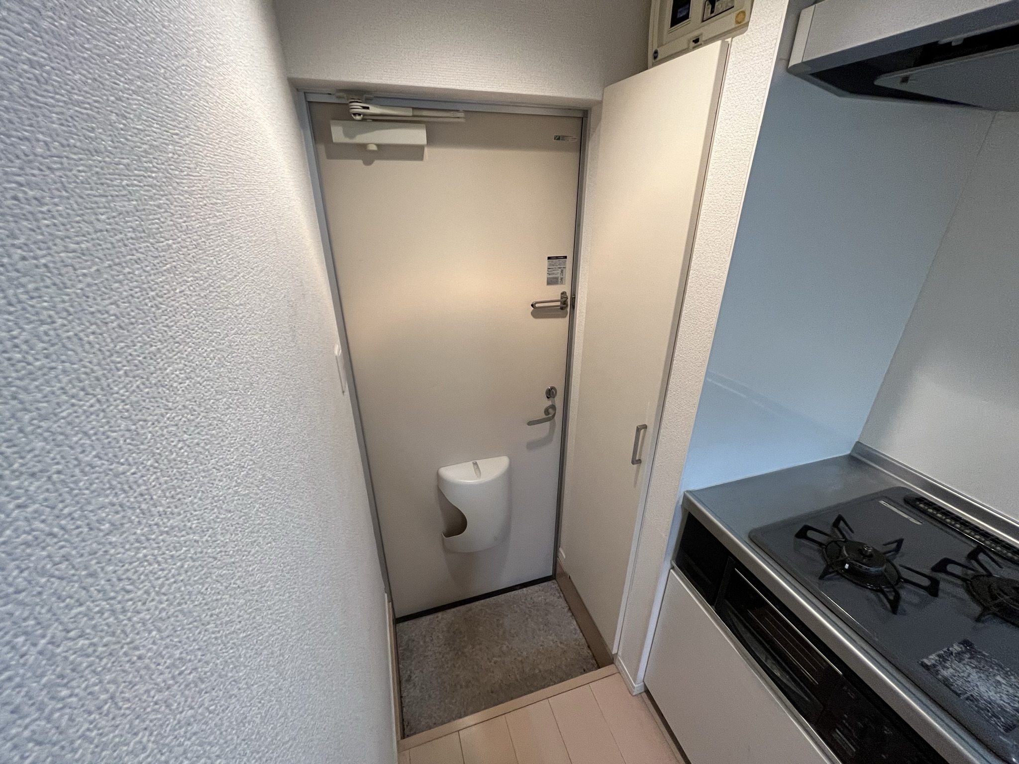 玄関　類似タイプの物件です☆