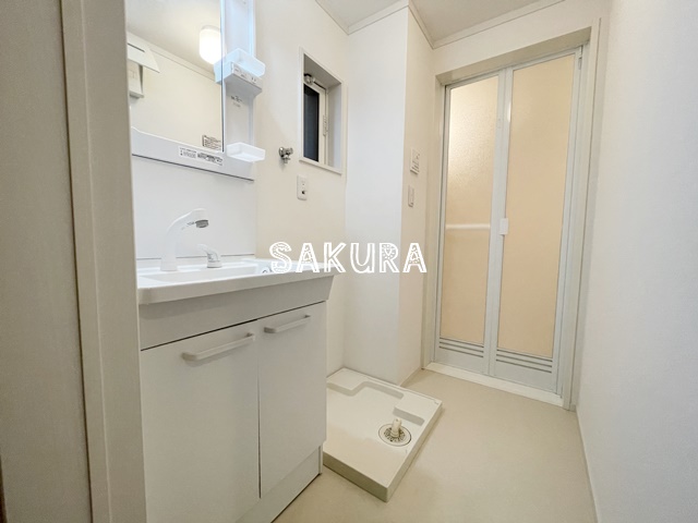 洗面設備　身支度に欠かせない独立洗面台♪