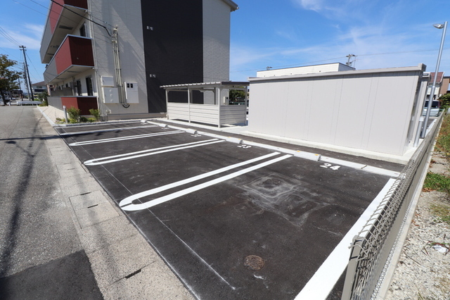 駐車場　駐車場