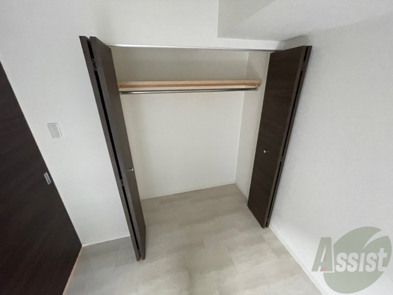 収納　寝室のクローゼットです。部屋がすっきり片付きます。