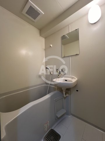 バス・シャワールーム　ア・ヴォートル・サンテ　浴室