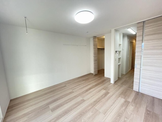 居室・リビング　同物件別室のイメージ写真を掲載しています