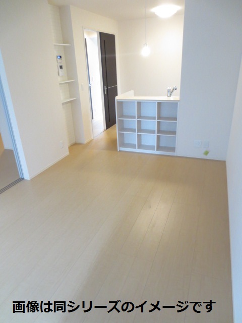 居室・リビング　内装は参考写真です。