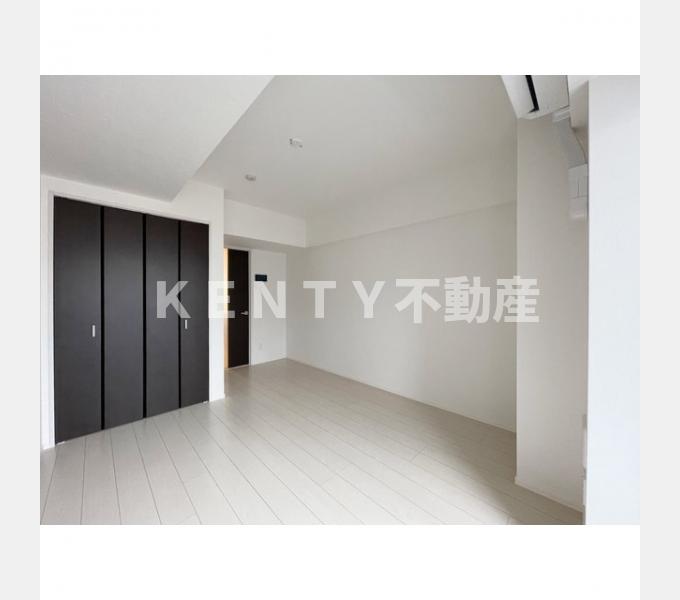 その他部屋・スペース　開放的な寝室です