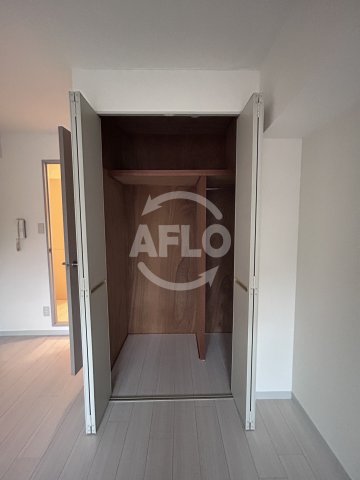 収納　ライブステーション江坂　クローゼット