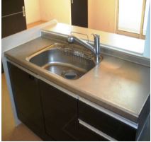 キッチン　※参考写真　同建物の別の部屋の写真です