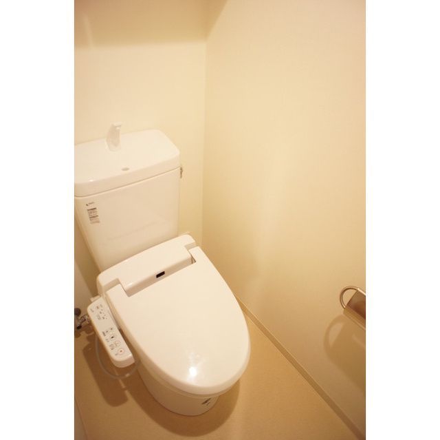 トイレ　■温水洗浄便座