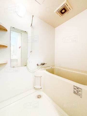 バス・シャワールーム　綺麗なお風呂です♪