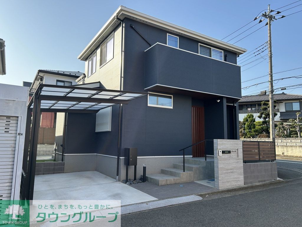 建物外観　令和5年9月築の一戸建て　駐車場1台分付き