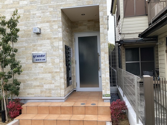 セキュリティ　オートロック完備