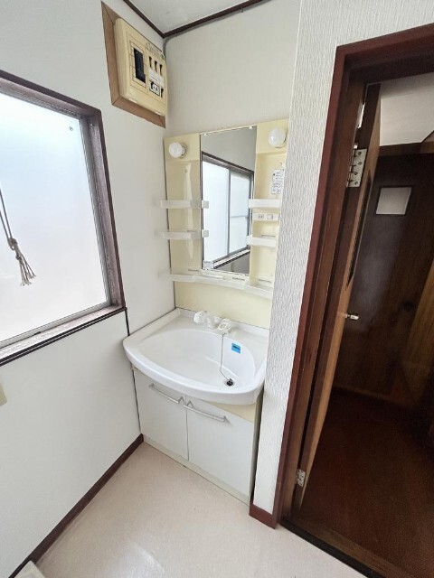 トイレ　同物件別室のイメージ写真