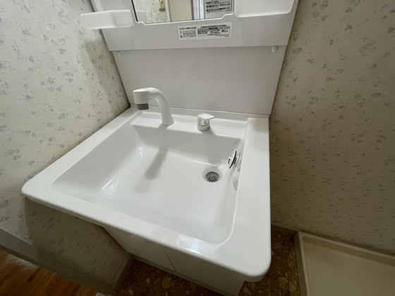 洗面設備　※別部屋の写真です