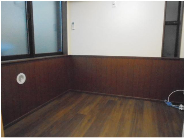 居室・リビング　こちらの居間で趣味の時間をお楽しみください