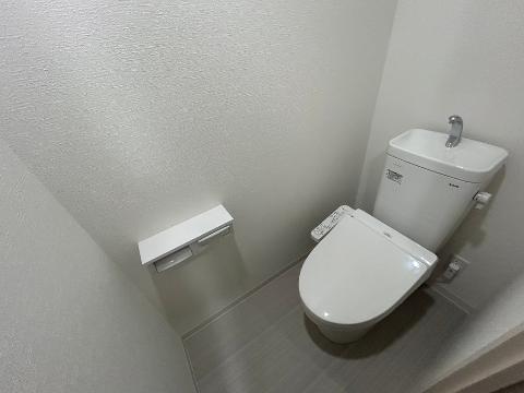 トイレ　シャワー付トイレ