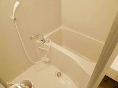 バス・シャワールーム　シンプルで機能的なユニットバスです！