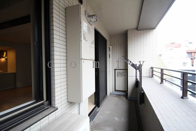 バルコニー　東向きのバルコニー