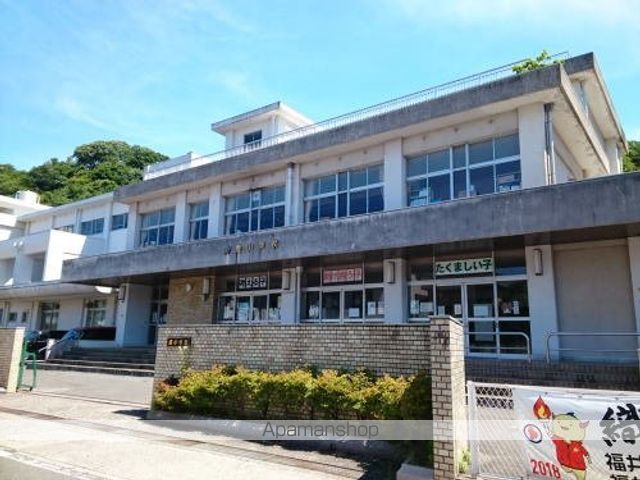 小学校　豊小学校（小学校）まで350m