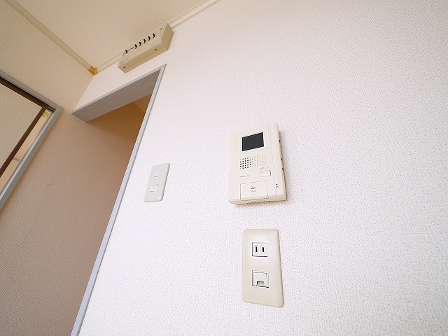 セキュリティ　モニター付きインターホンです