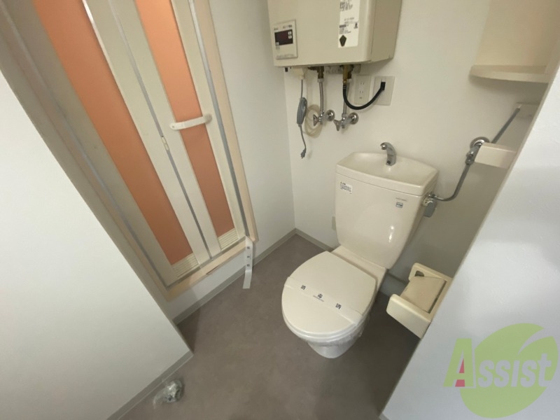 トイレ　こちらはトイレです。清潔感があり、安心して使用できます。