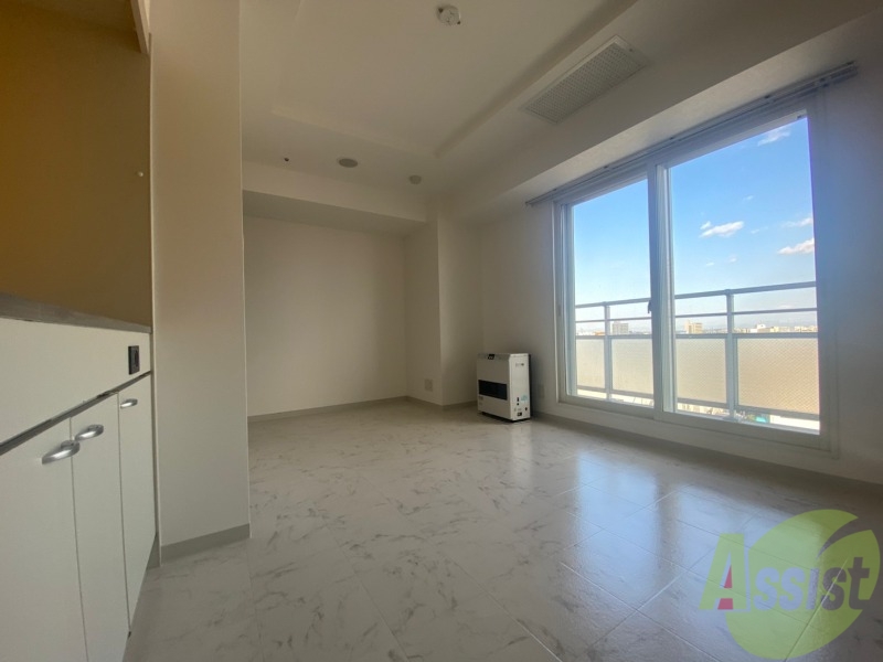 居室・リビング　広くてキレイなお部屋が広がっていて、充実した生活が送れそう。