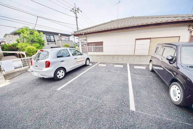 駐車場　敷地内駐輪場